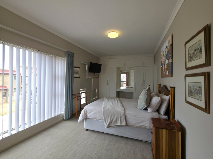 5 Bedroom Property for Sale in Ferreira Town Eastern Cape